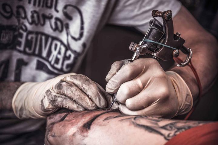 Tatouage bras complet Vannes